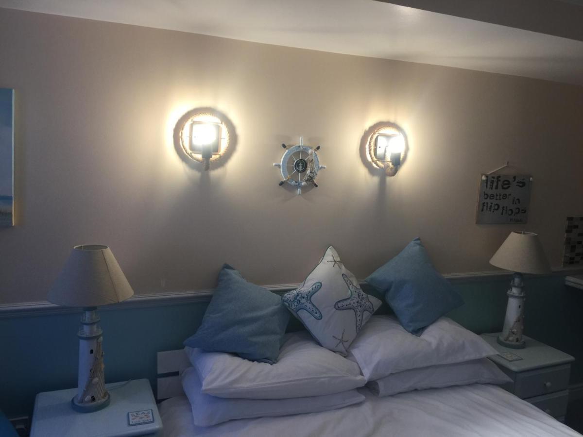Blacksmiths Boutique B&B Robin Hood's Bay Esterno foto